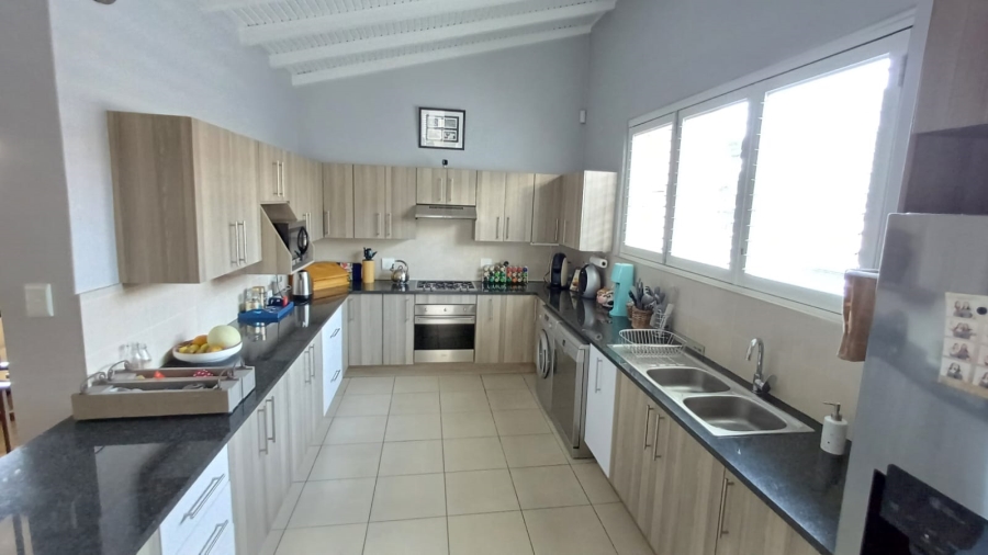 To Let 3 Bedroom Property for Rent in Randhart Gauteng