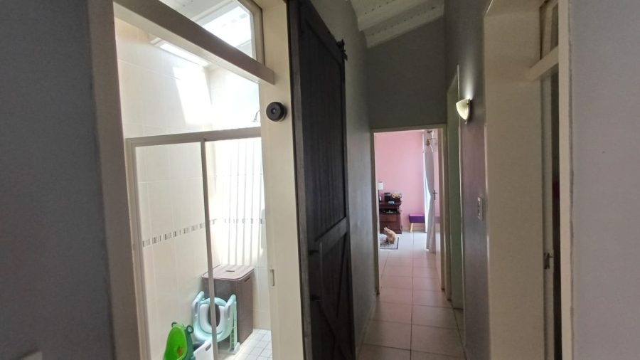 To Let 3 Bedroom Property for Rent in Randhart Gauteng