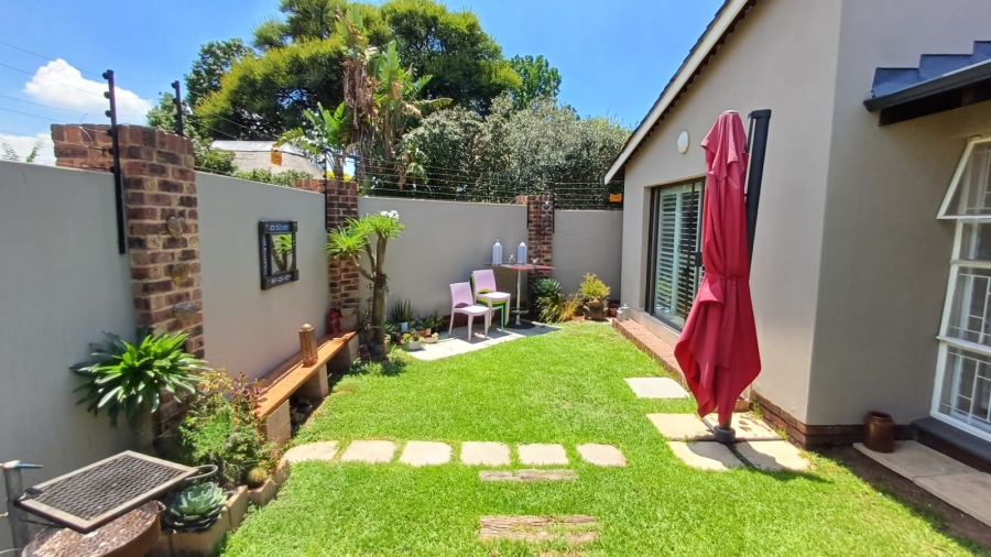 To Let 3 Bedroom Property for Rent in Randhart Gauteng