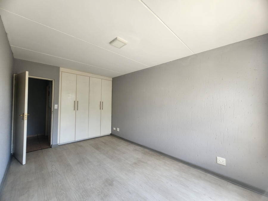 2 Bedroom Property for Sale in Paulshof Gauteng