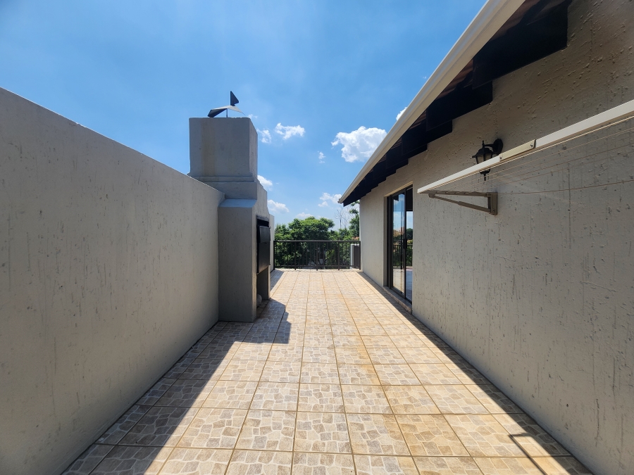 2 Bedroom Property for Sale in Paulshof Gauteng