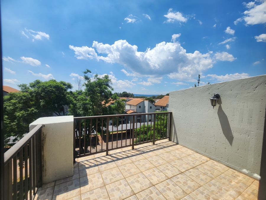 2 Bedroom Property for Sale in Paulshof Gauteng