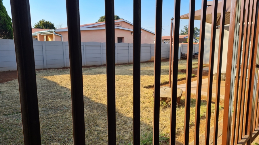 To Let 3 Bedroom Property for Rent in Minnebron Gauteng