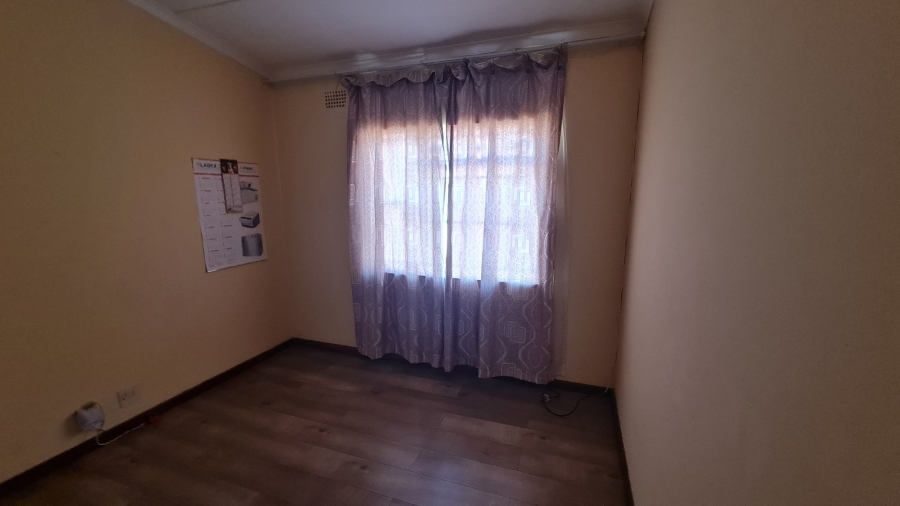 To Let 3 Bedroom Property for Rent in Minnebron Gauteng