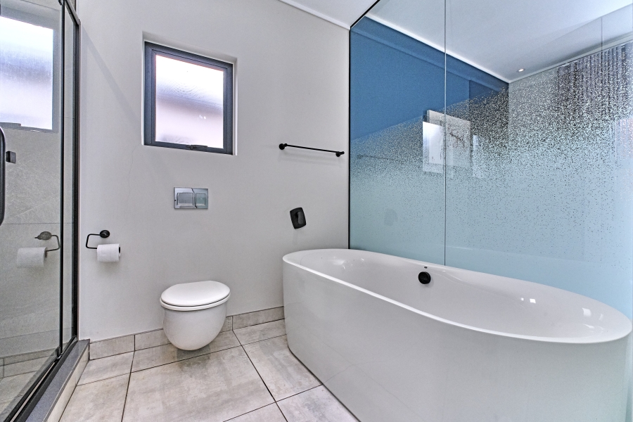 To Let 2 Bedroom Property for Rent in The Polofields Gauteng