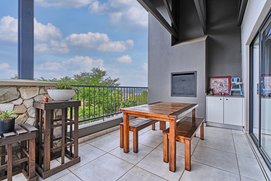 To Let 2 Bedroom Property for Rent in The Polofields Gauteng