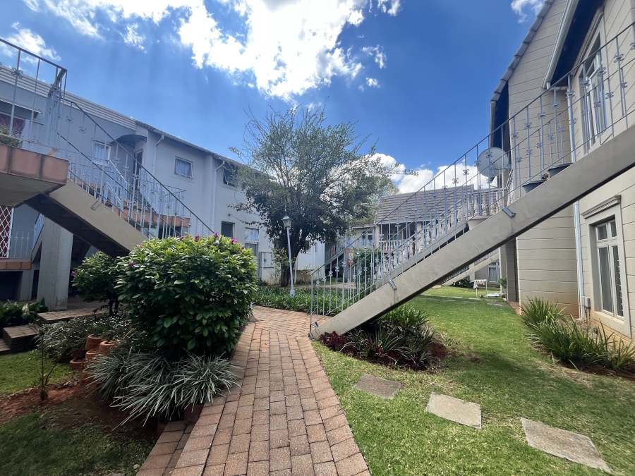 2 Bedroom Property for Sale in Montgomery Park Gauteng