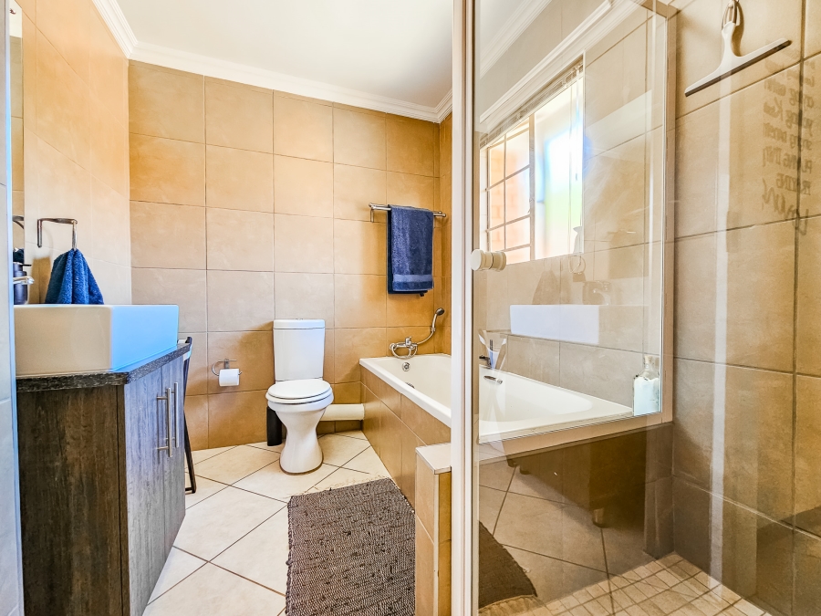 3 Bedroom Property for Sale in Mooikloof Ridge Gauteng
