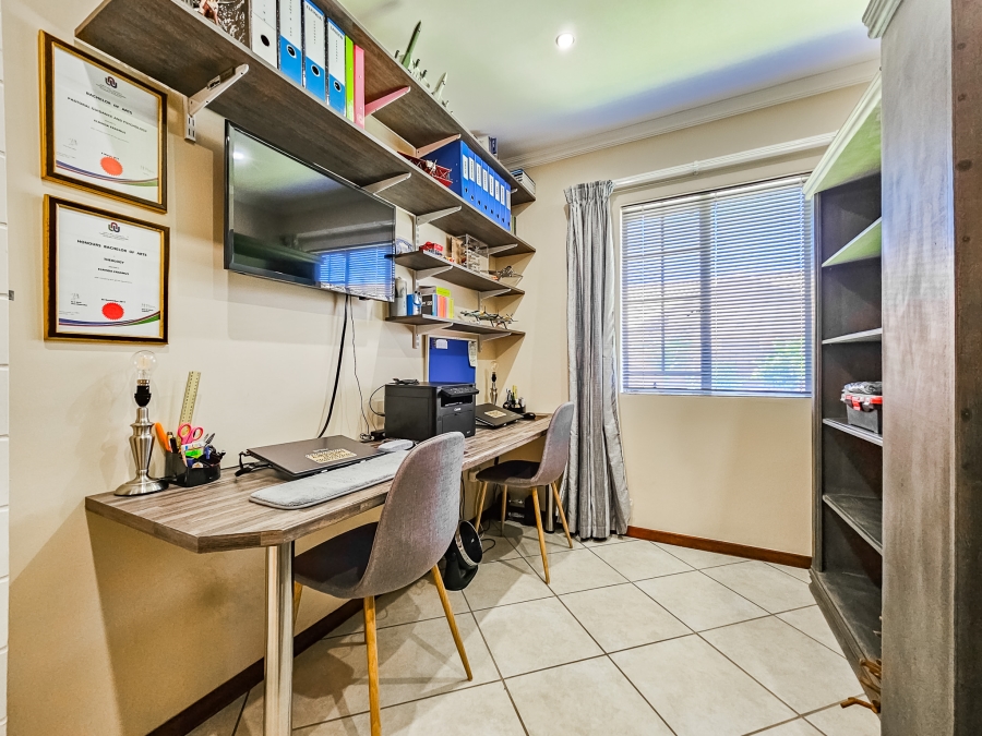 3 Bedroom Property for Sale in Mooikloof Ridge Gauteng