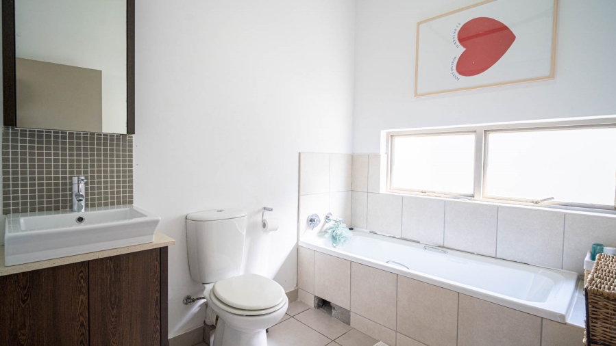 To Let 3 Bedroom Property for Rent in Fourways Gauteng