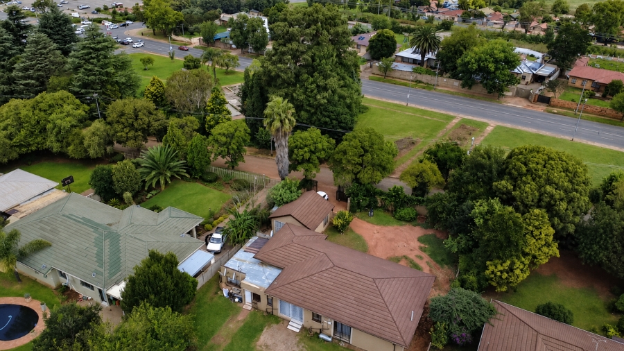 12 Bedroom Property for Sale in Florida Gauteng
