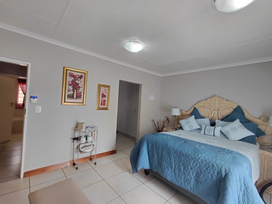 To Let 3 Bedroom Property for Rent in Riversdale Gauteng