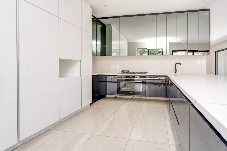 5 Bedroom Property for Sale in Bryanston Gauteng