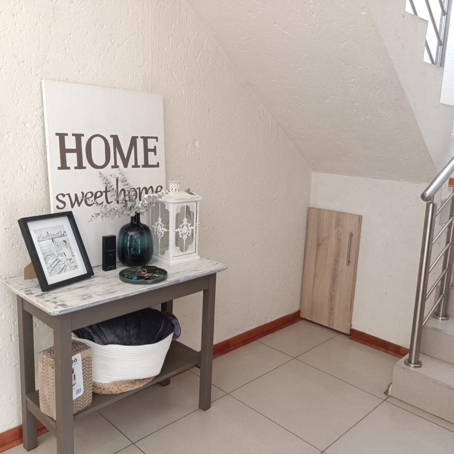 3 Bedroom Property for Sale in Linden Gauteng