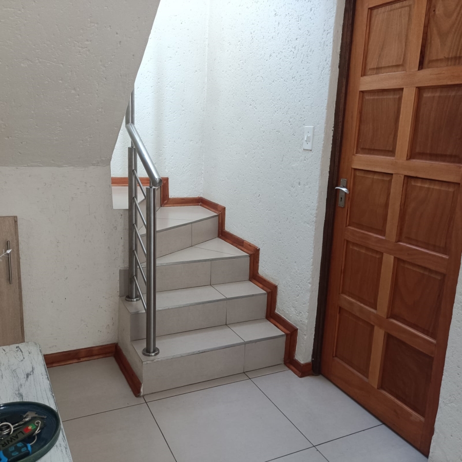 3 Bedroom Property for Sale in Linden Gauteng