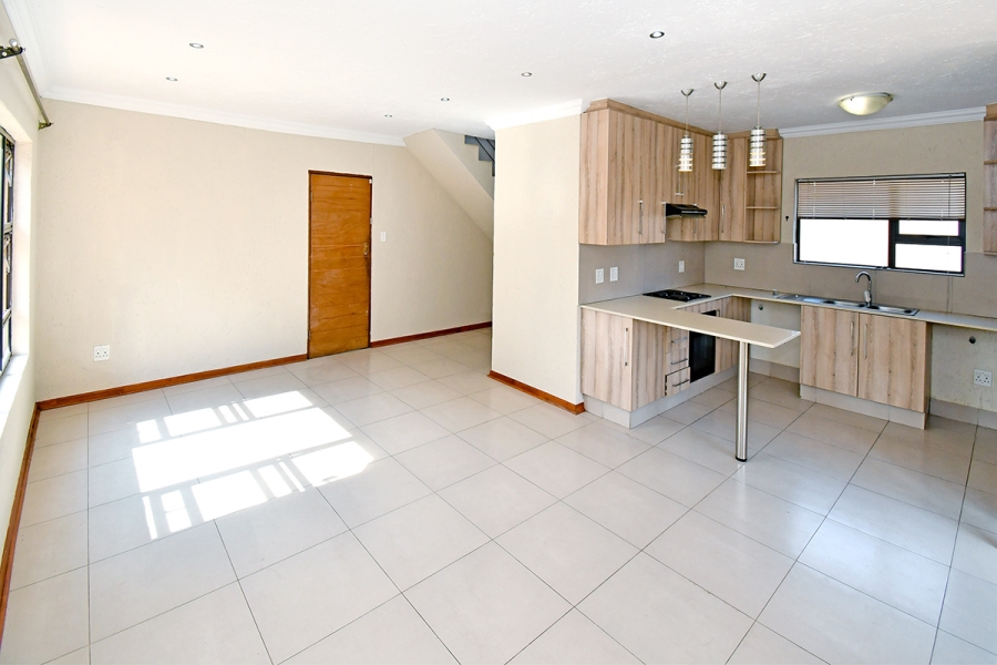 3 Bedroom Property for Sale in Linden Gauteng