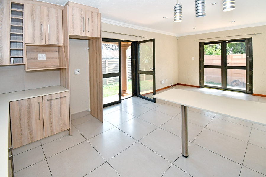 3 Bedroom Property for Sale in Linden Gauteng