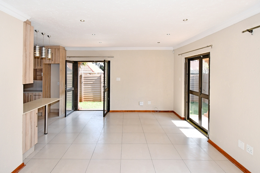 3 Bedroom Property for Sale in Linden Gauteng