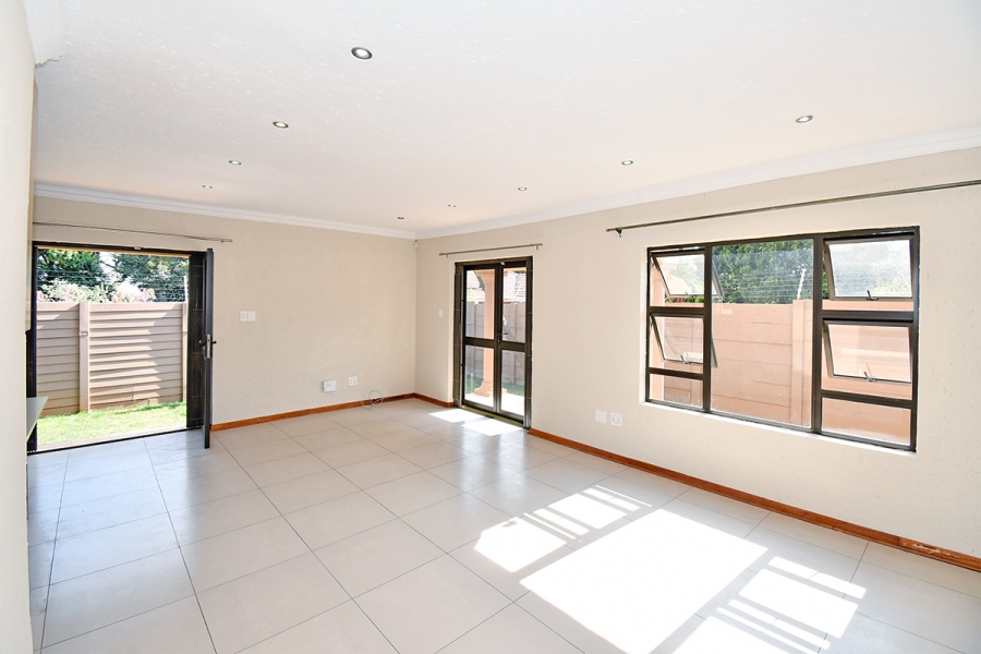 3 Bedroom Property for Sale in Linden Gauteng