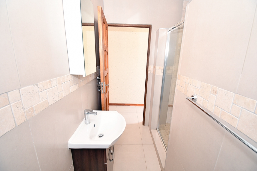 3 Bedroom Property for Sale in Linden Gauteng