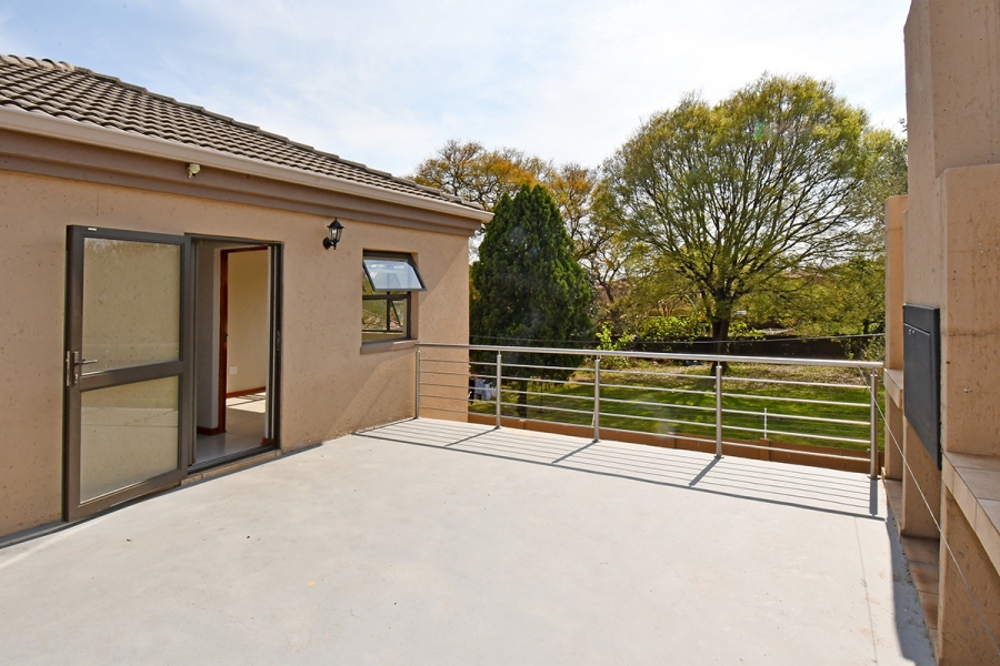 3 Bedroom Property for Sale in Linden Gauteng