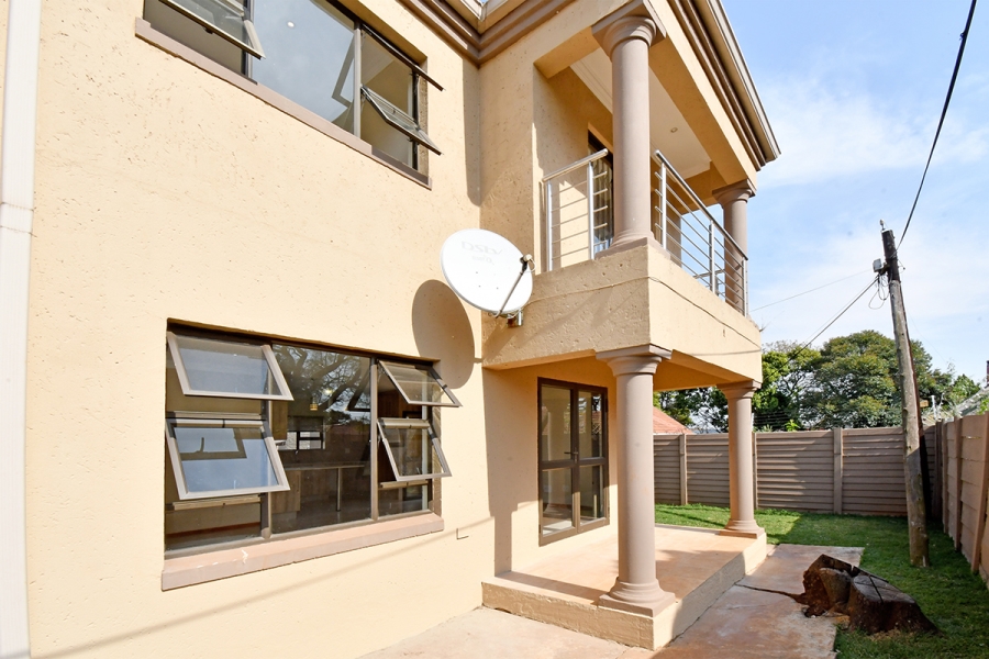 3 Bedroom Property for Sale in Linden Gauteng