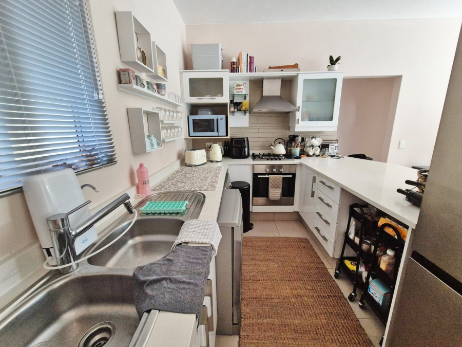 2 Bedroom Property for Sale in Parktown North Gauteng