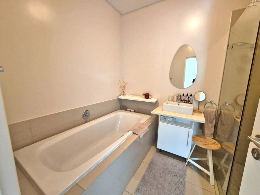 2 Bedroom Property for Sale in Parktown North Gauteng