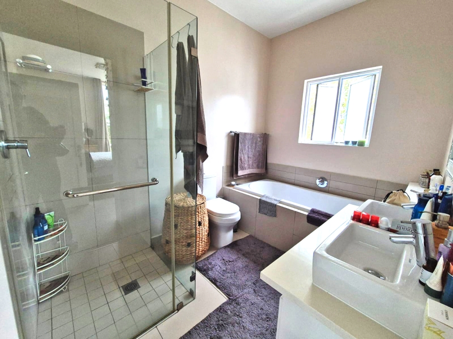 2 Bedroom Property for Sale in Parktown North Gauteng