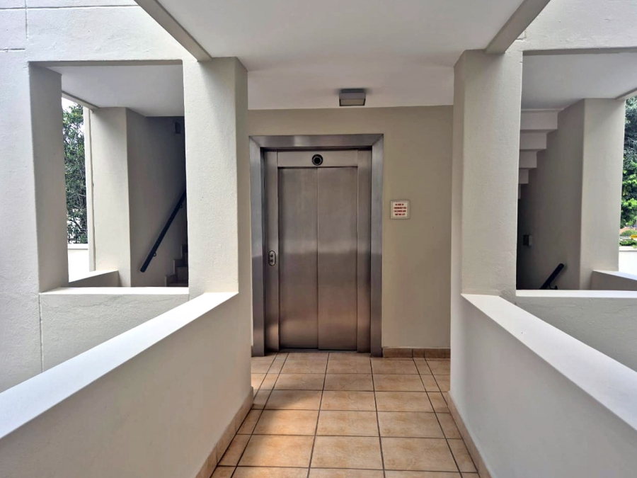 2 Bedroom Property for Sale in Parktown North Gauteng