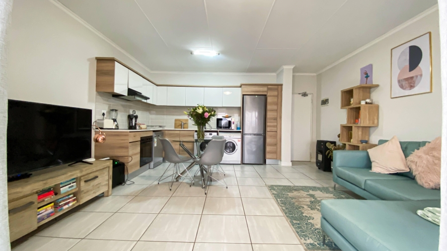To Let 1 Bedroom Property for Rent in Waterfall Gauteng