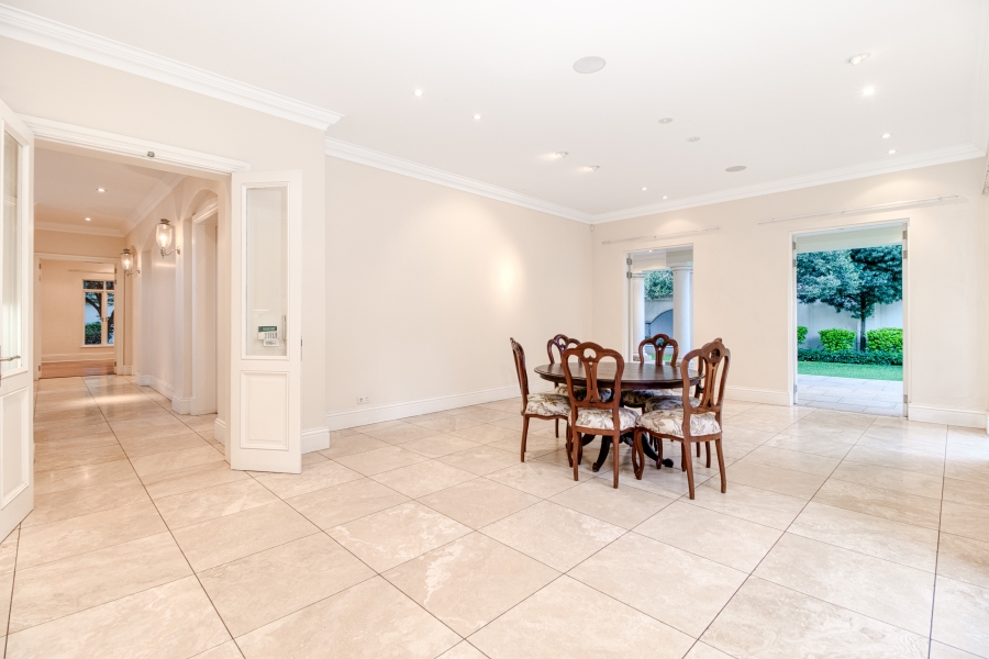 5 Bedroom Property for Sale in Hurlingham Gauteng