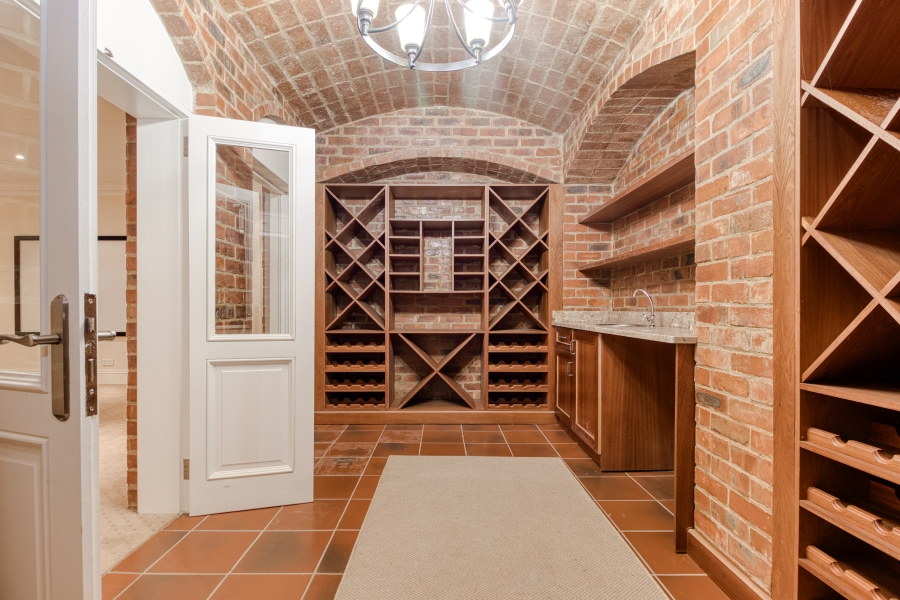 5 Bedroom Property for Sale in Hurlingham Gauteng