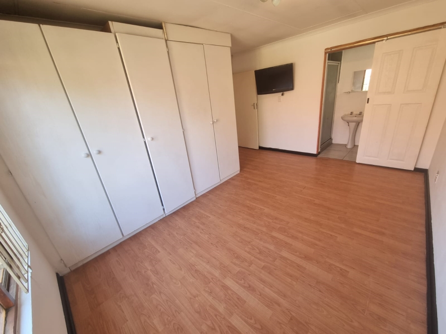 3 Bedroom Property for Sale in Liefde en Vrede Gauteng