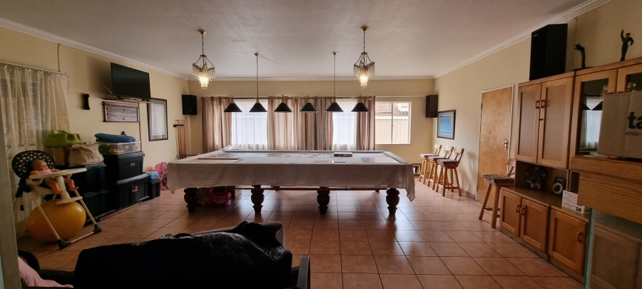 8 Bedroom Property for Sale in Sunward Park Gauteng