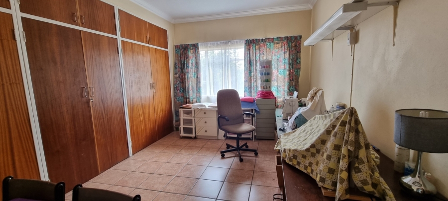 8 Bedroom Property for Sale in Sunward Park Gauteng