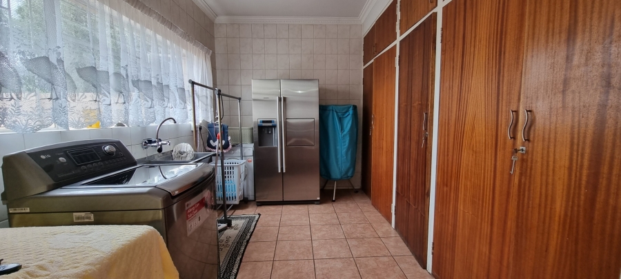 8 Bedroom Property for Sale in Sunward Park Gauteng