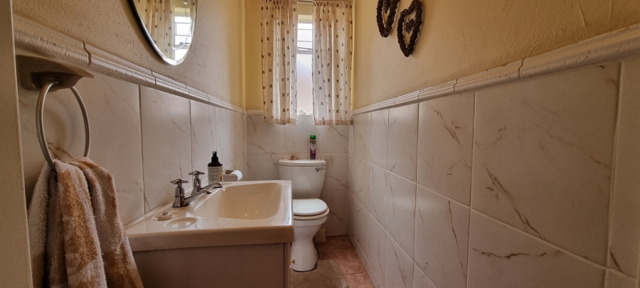 8 Bedroom Property for Sale in Sunward Park Gauteng