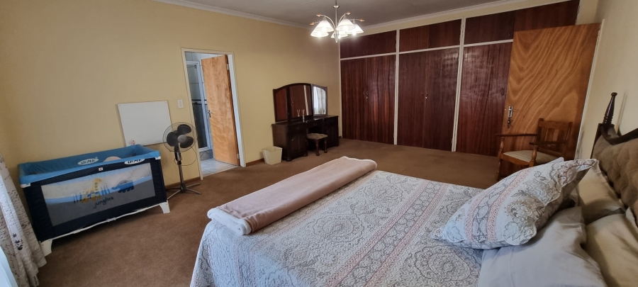 8 Bedroom Property for Sale in Sunward Park Gauteng