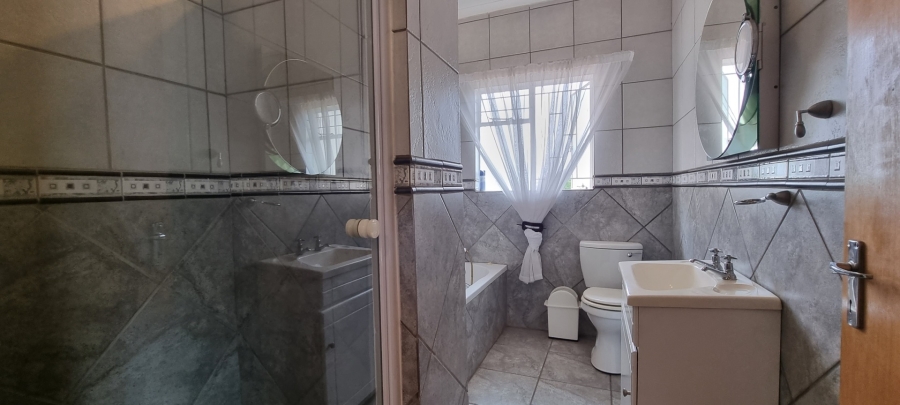 8 Bedroom Property for Sale in Sunward Park Gauteng