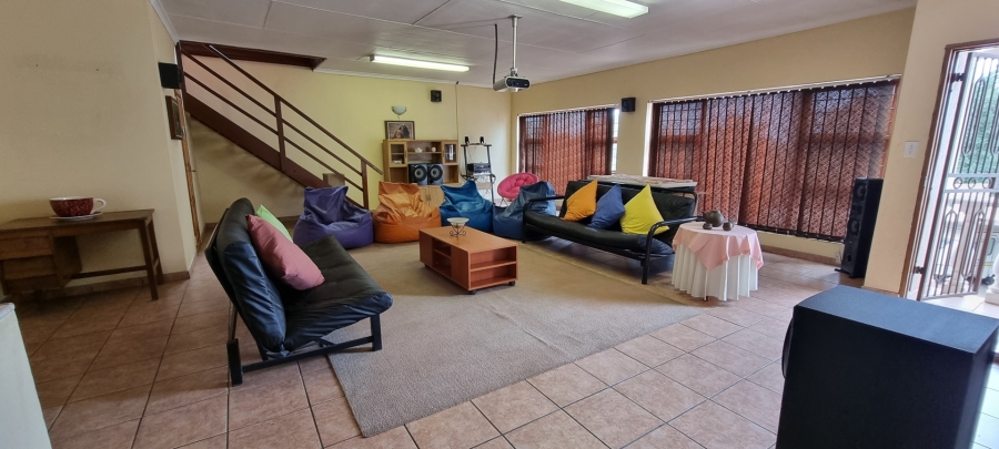 8 Bedroom Property for Sale in Sunward Park Gauteng