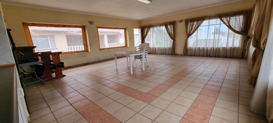 8 Bedroom Property for Sale in Sunward Park Gauteng