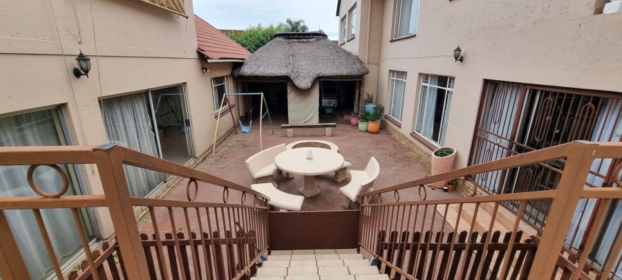 8 Bedroom Property for Sale in Sunward Park Gauteng