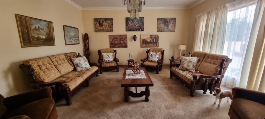 8 Bedroom Property for Sale in Sunward Park Gauteng