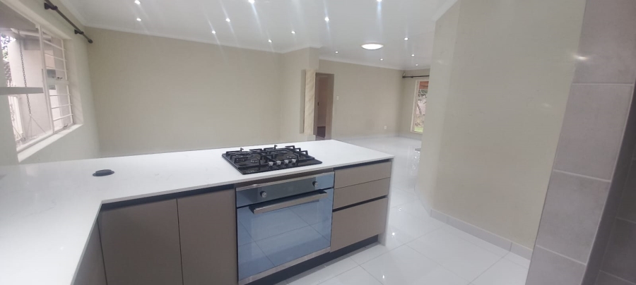 To Let 5 Bedroom Property for Rent in Ferndale Gauteng