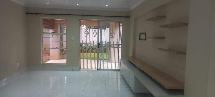 To Let 5 Bedroom Property for Rent in Ferndale Gauteng