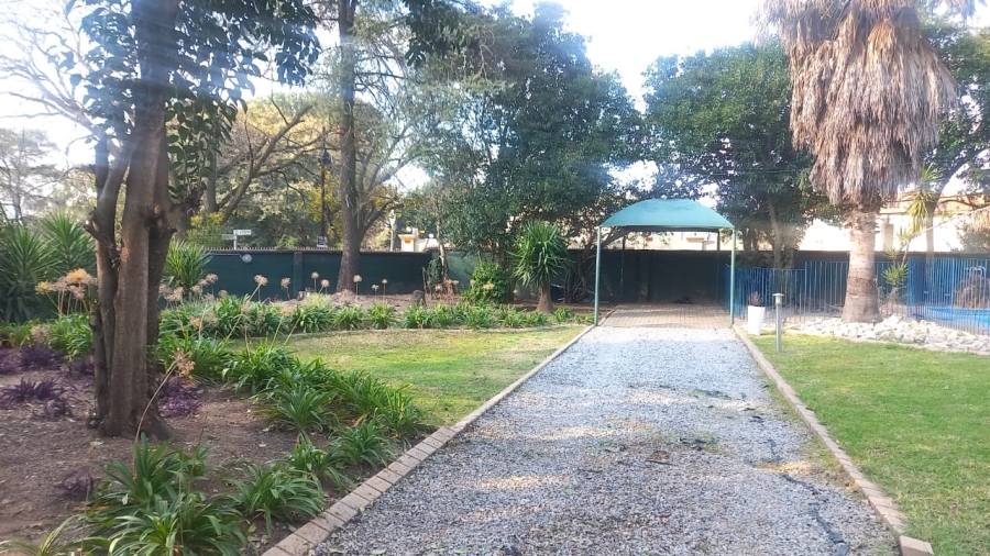 To Let 5 Bedroom Property for Rent in Ferndale Gauteng
