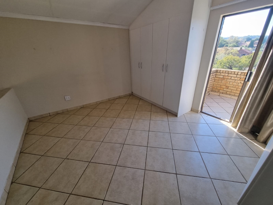 1 Bedroom Property for Sale in Mulbarton Gauteng
