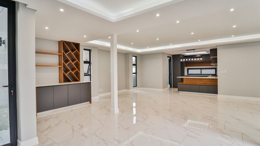 4 Bedroom Property for Sale in Morningside Manor Gauteng