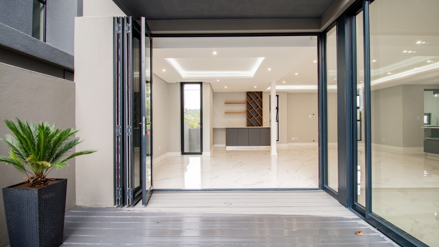 4 Bedroom Property for Sale in Morningside Manor Gauteng